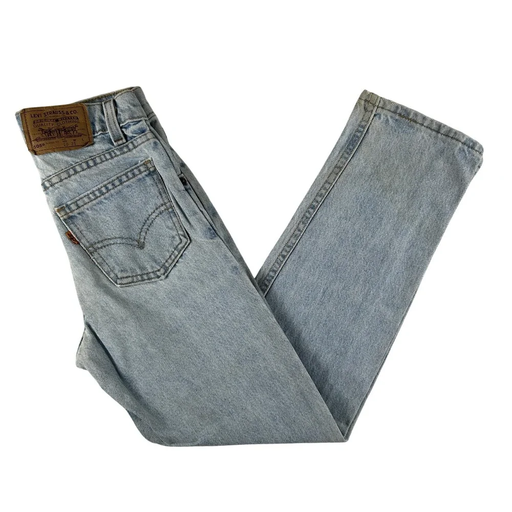 Vintage Levis 505 Jeans Youth 10 24x25 Light Wash Classic Fit Straight USA 90s